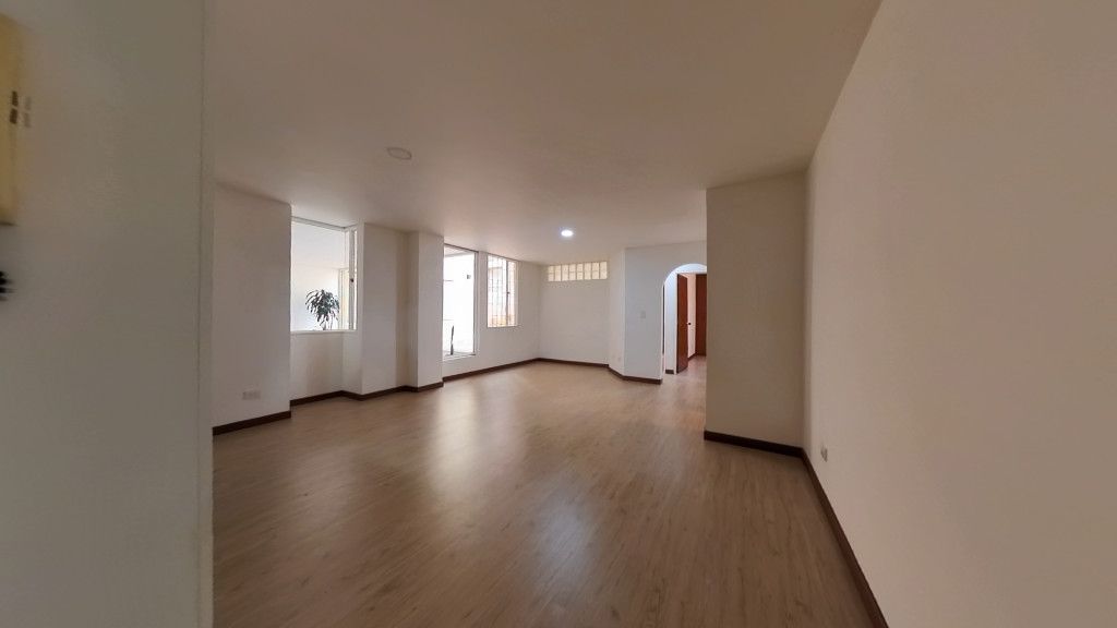 Apartamento en arriendo Cundinamarca Bogotá Los Cedritos 75 m2 Habitaciones 2 Baños 2 Garajes 1 Precio $2725400