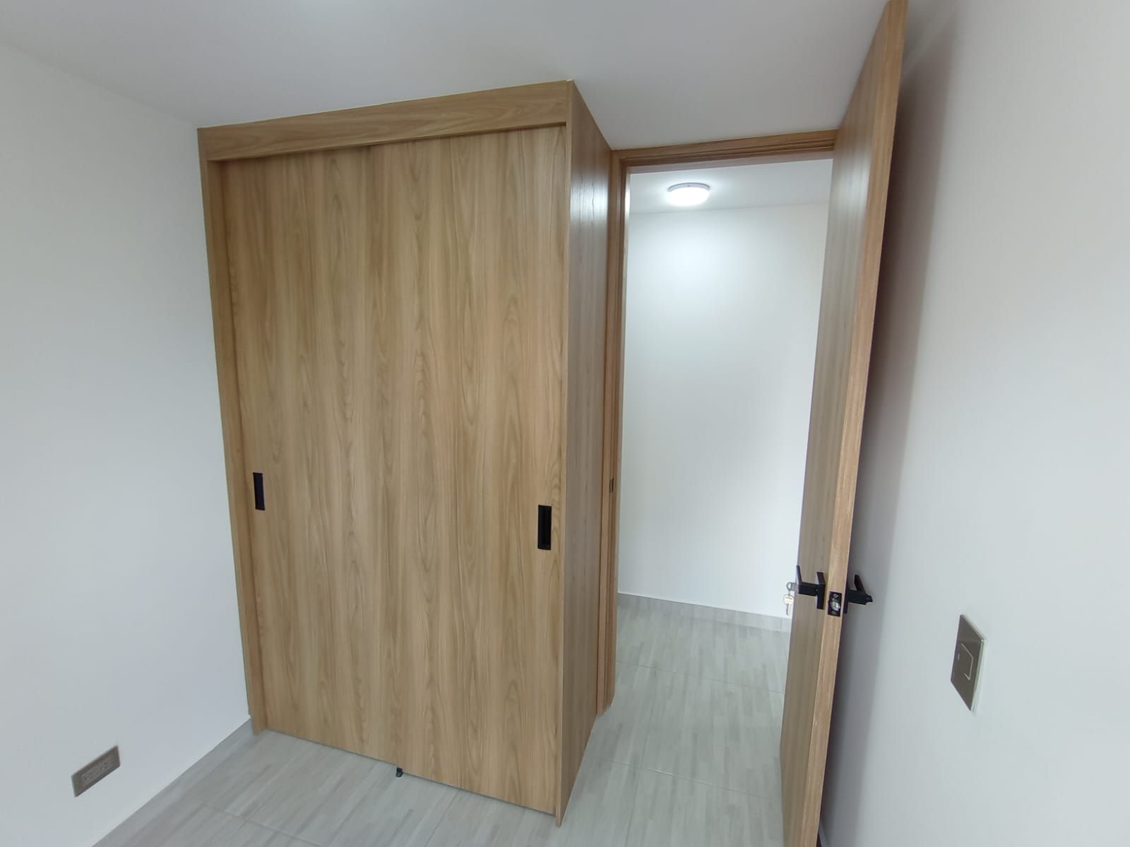 Apartamento en arriendo Antioquia Rionegro Cuatro Esquinas 57 m2 Habitaciones 2 Baños 2 Garajes 1 Precio $1700000