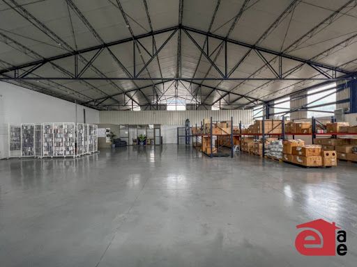 Bodega en arriendo Antioquia Itagüí La Esmeralda 1 m2 Habitaciones 0 Baños 6 Garajes 2 Precio $30000000