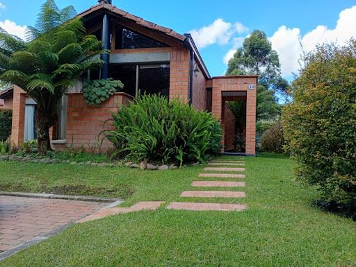 Casa en arriendo Antioquia El Retiro El Retiro 220 m2 Habitaciones 3 Baños 5 Garajes 0 Precio $8000000