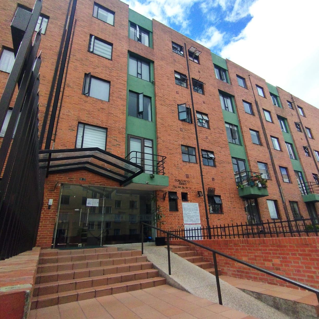 Apartamento en venta Cundinamarca Bogotá San Cipriano 65 m2 Habitaciones 3 Baños 2 Garajes 1 Precio $290000000