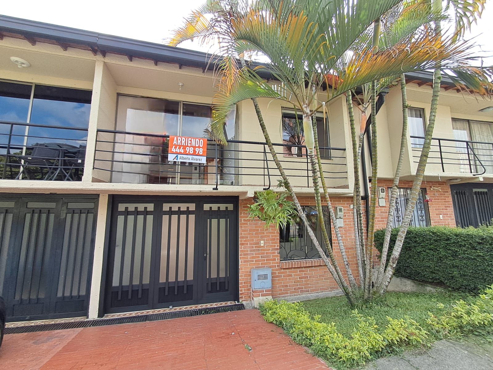 Casa en arriendo Antioquia La Estrella Bavaria 156 m2 Habitaciones 3 Baños 3 Garajes 2 Precio $4800000