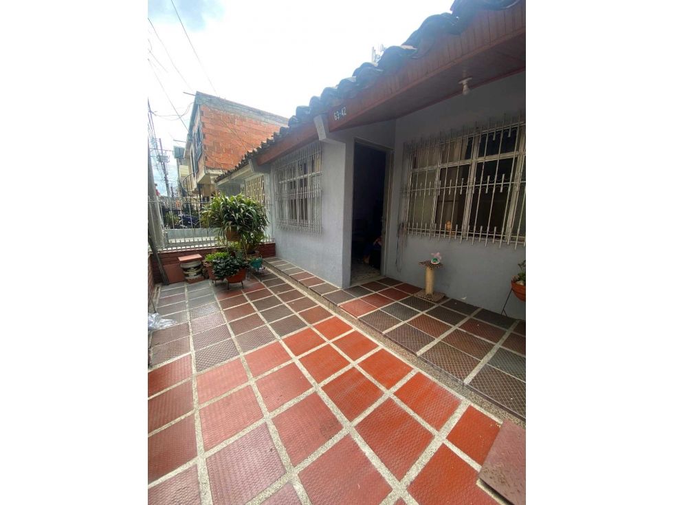 Casa en venta Valle Del Cauca Cali Los Guayacanes 82 m2 Habitaciones 4 Baños 1 Garajes 0 Precio $230000000