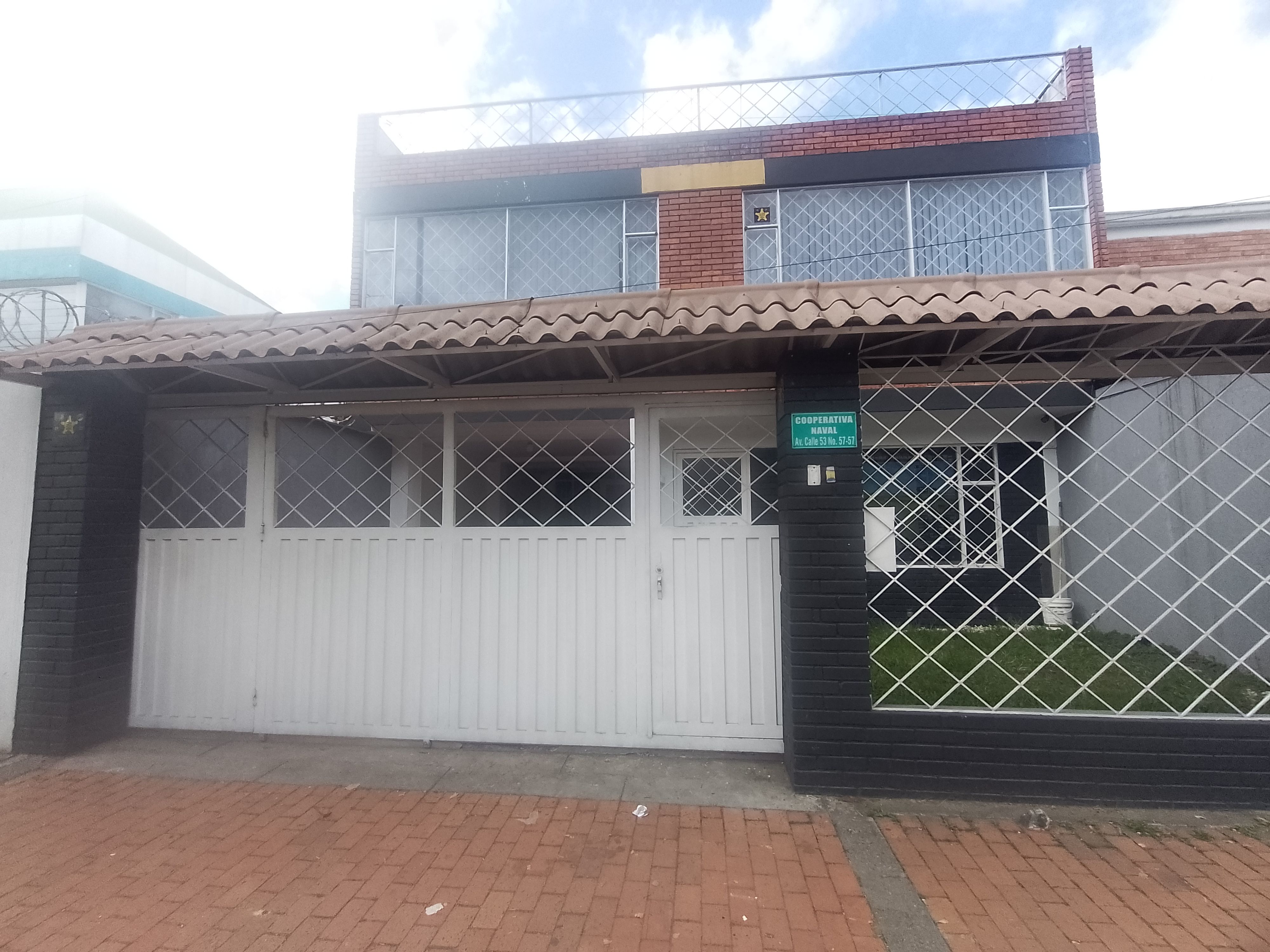 Local Comercial en arriendo Cundinamarca Bogotá La Esmeralda 112 m2 Habitaciones 3 Baños 2 Garajes 1 Precio $4500000