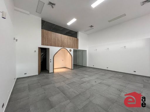 Local en arriendo Antioquia Medellín Colombia 135 m2 Habitaciones 0 Baños 1 Garajes 2 Precio $12900000