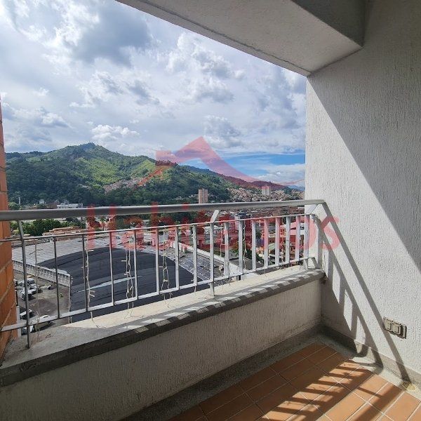 Apartamento en venta Antioquia Itagüí Camparola 65 m2 Habitaciones 3 Baños 2 Garajes 1 Precio $410000000