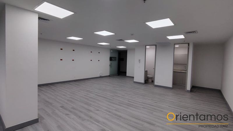 Oficina en arriendo Antioquia Envigado La Mesa 71 m2 Habitaciones 0 Baños 1 Garajes 2 Precio $6100000