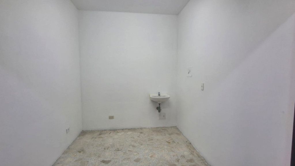 Local en arriendo Cundinamarca Bogotá La Veracruz 6 m2 Habitaciones 0 Baños 0 Garajes 0 Precio $1146000