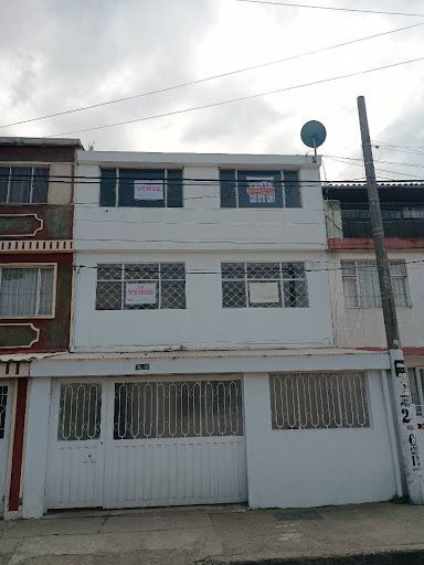 Casa en venta Cundinamarca Bogotá San Francisco 350 m2 Habitaciones 8 Baños 4 Garajes 2 Precio $620000000