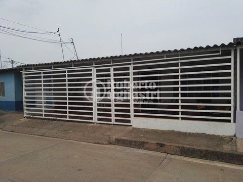 Casa en venta Santander Barrancabermeja 20 De Julio 150 m2 Habitaciones 9 Baños 5 Garajes 0 Precio $260000000