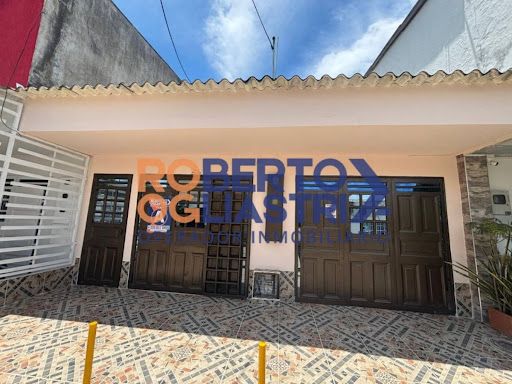 Casa en venta Santander Barrancabermeja Los Pinos 82 m2 Habitaciones 3 Baños 4 Garajes 0 Precio $290000000