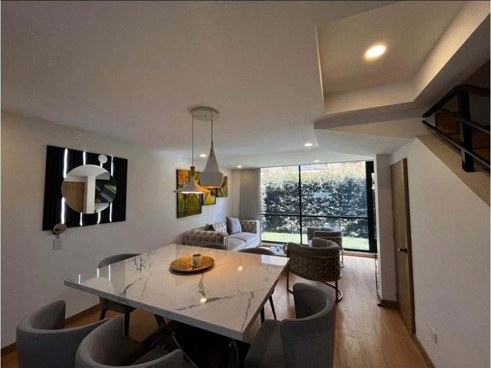 Casa en venta Cundinamarca Chía Laura Vicuña 114 m2 Habitaciones 3 Baños 4 Garajes 2 Precio $710000000