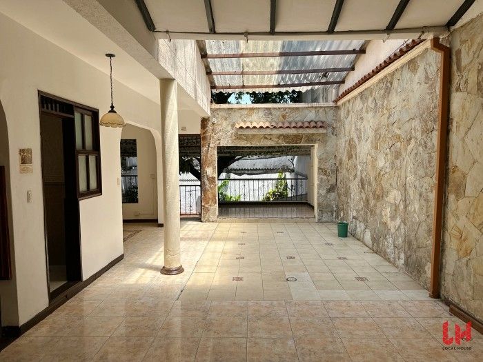 Casa en arriendo Valle Del Cauca Cali San Fernando Viejo 389 m2 Habitaciones 8 Baños 5 Garajes 2 Precio $7000000