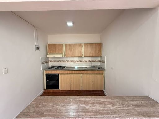 Casa en arriendo Antioquia Medellín Las Acacias 300 m2 Habitaciones 4 Baños 3 Garajes 0 Precio $8000000