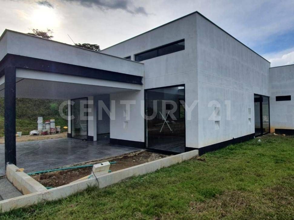 Casa en arriendo Antioquia Rionegro Rionegro 500 m2 Habitaciones 3 Baños 4 Garajes 0 Precio $10570000
