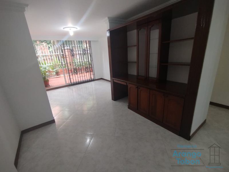Apartamento en venta Antioquia Medellín San Joaquin 122 m2 Habitaciones 3 Baños 3 Garajes 1 Precio $820000000