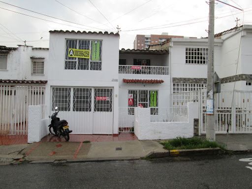 Casa en arriendo Santander Bucaramanga San Luis 107 m2 Habitaciones 5 Baños 3 Garajes 1 Precio $2200000