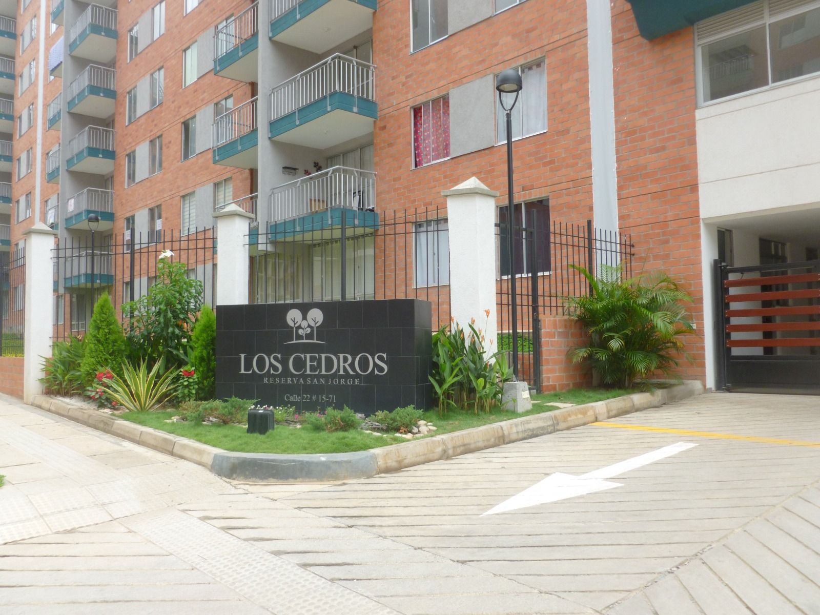 Apartamento en venta Santander Girón Cr Arboleda 60 m2 Habitaciones 3 Baños 2 Garajes 1 Precio $260000000