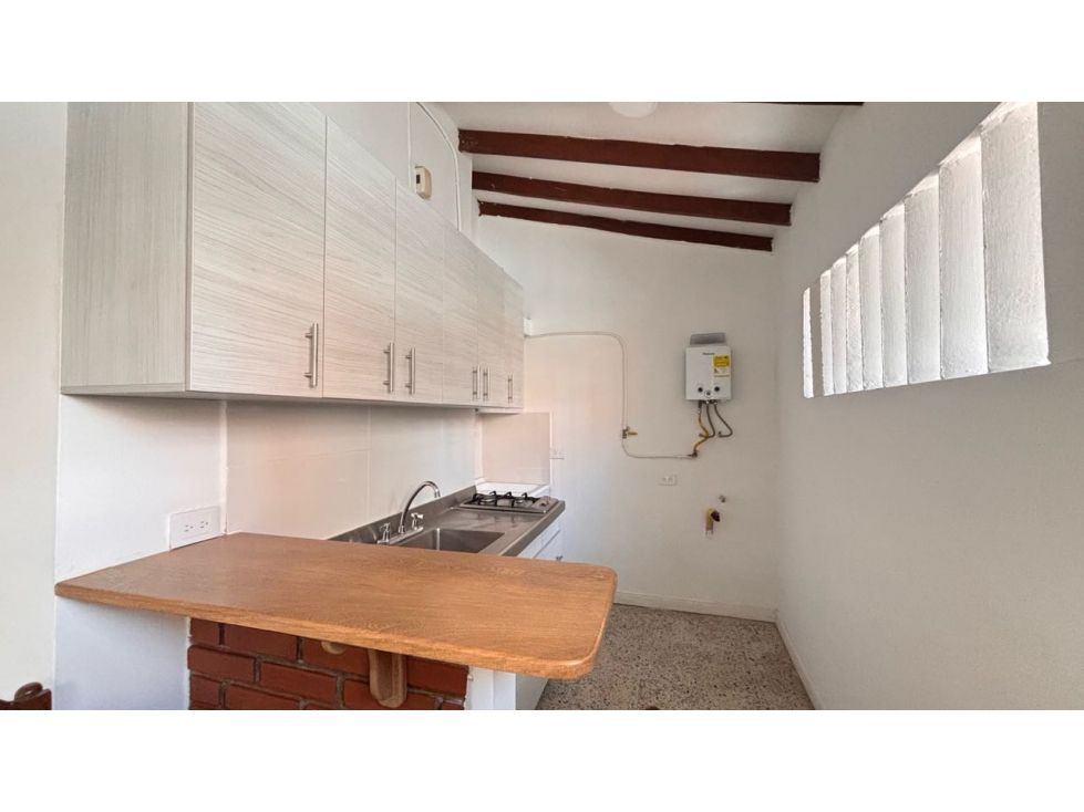 Apartaestudio en arriendo Antioquia Medellín San Joaquin 33 m2 Habitaciones 1 Baños 1 Garajes 0 Precio $1700000