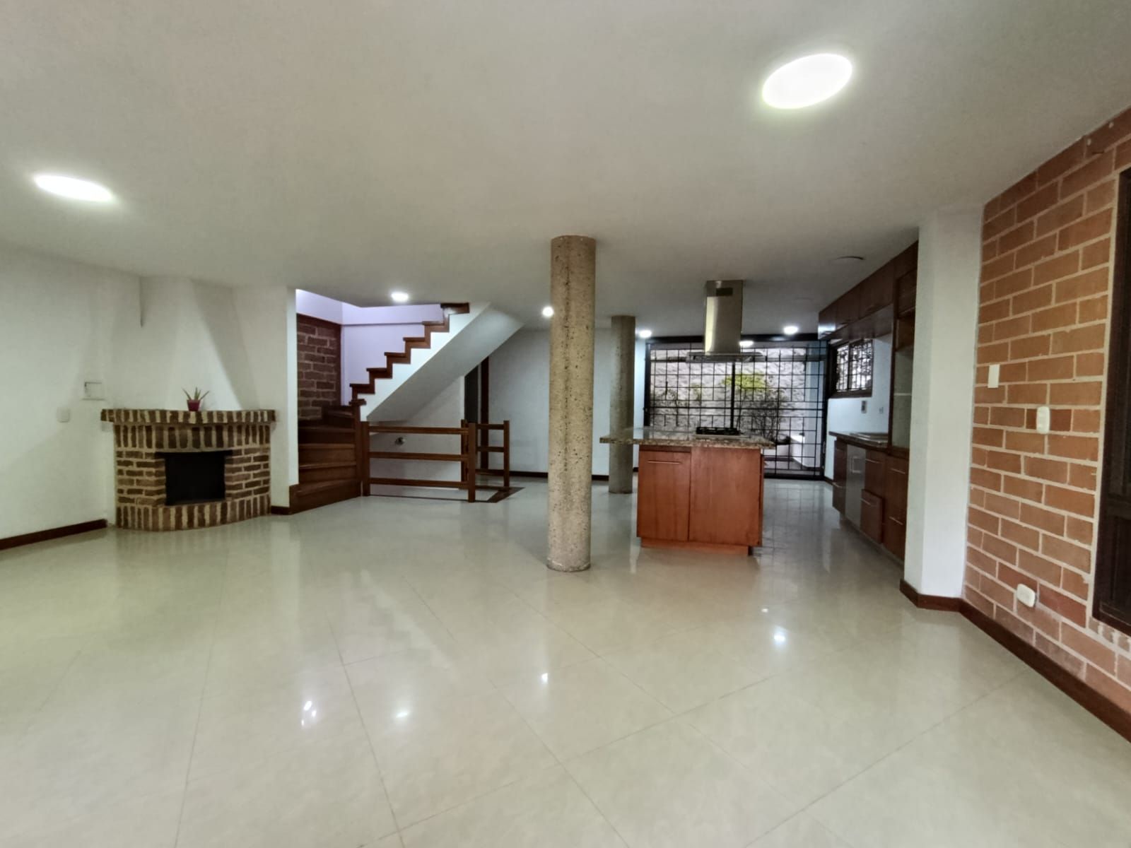 Casa en arriendo Antioquia Sabaneta San Joaquín 217 m2 Habitaciones 4 Baños 3 Garajes 0 Precio $8500000