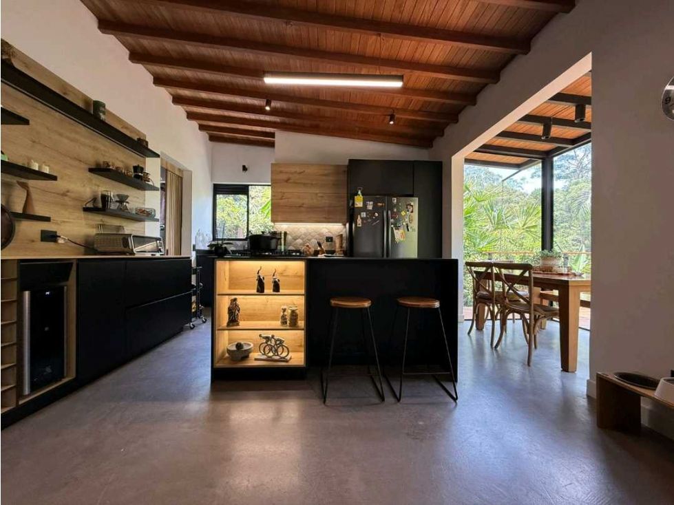 Casa Campestre en venta Antioquia Sabaneta Sabaneta 117 m2 Habitaciones 3 Baños 3 Garajes 3 Precio $1350000000