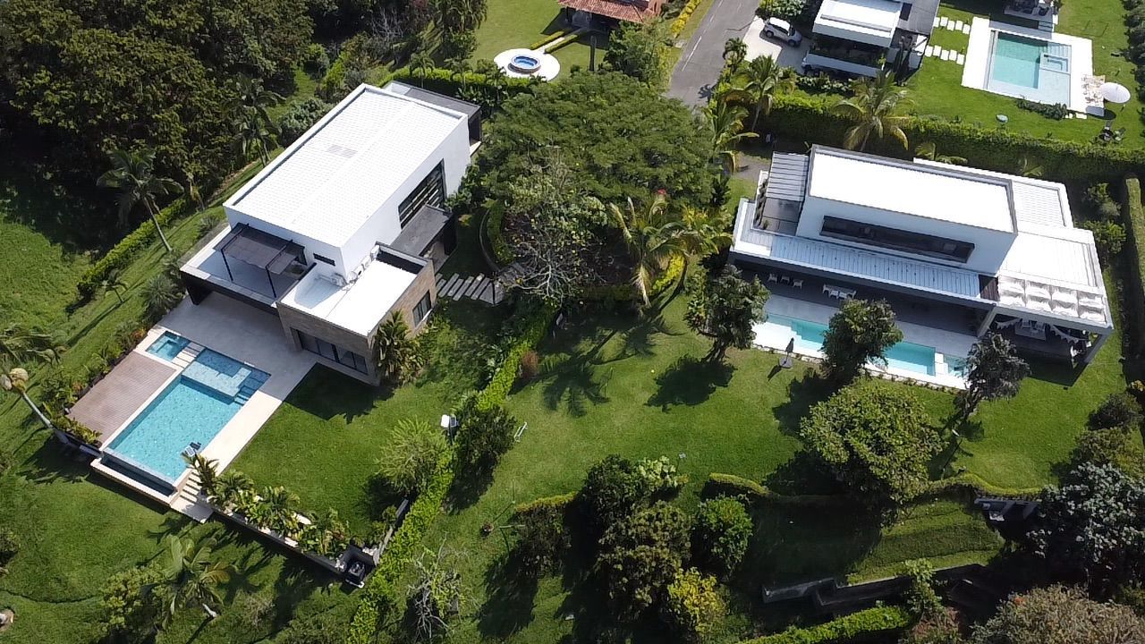 Casa Campestre en venta Risaralda Pereira Jardin De Velez Y Velez 450 m2 Habitaciones 3 Baños 2 Garajes 2 Precio $2500000000