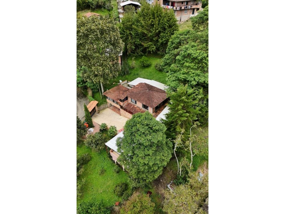 Finca en venta Antioquia Medellín Medellín 350 m2 Habitaciones 4 Baños 3 Garajes 2 Precio $950000000