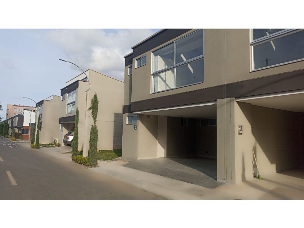 Casa en venta Antioquia Rionegro Belchite 168 m2 Habitaciones 4 Baños 5 Garajes 2 Precio $1200000000