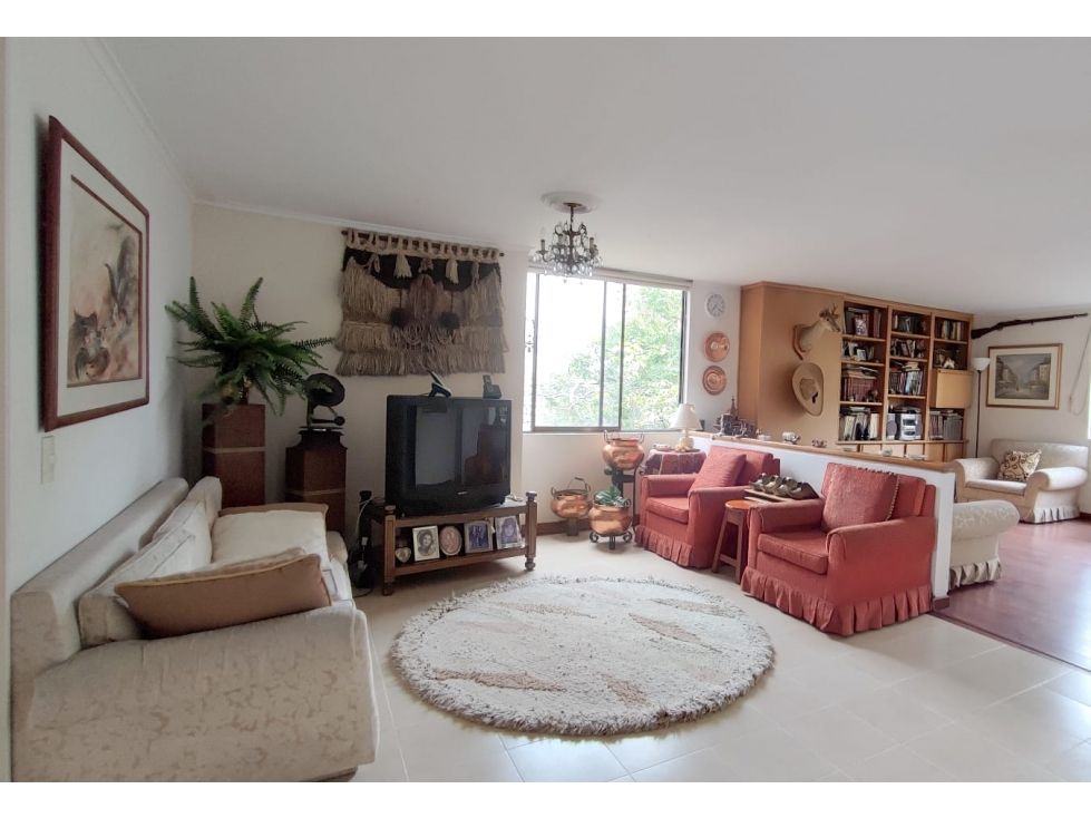 Apartaestudio en venta Antioquia Medellín El Poblado 191 m2 Habitaciones 3 Baños 4 Garajes 3 Precio $1300000000