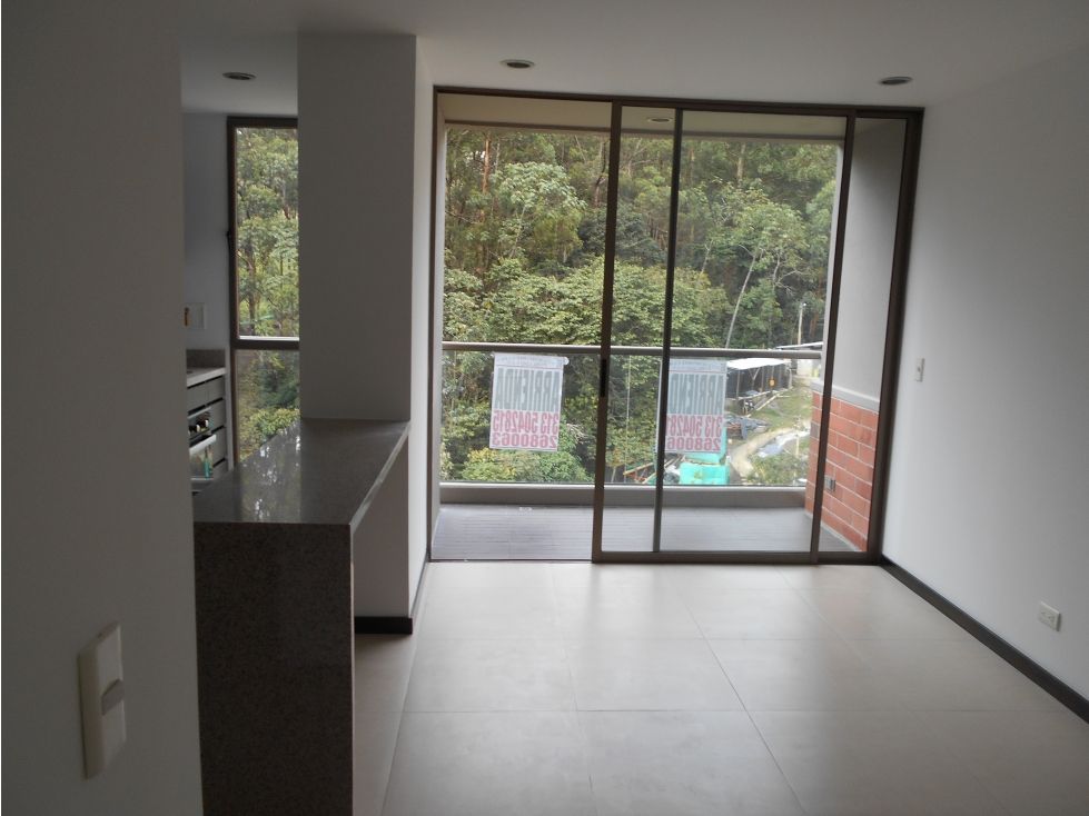 Apartamento en arriendo Antioquia Medellín Las Playas 70 m2 Habitaciones 2 Baños 2 Garajes 1 Precio $4100000