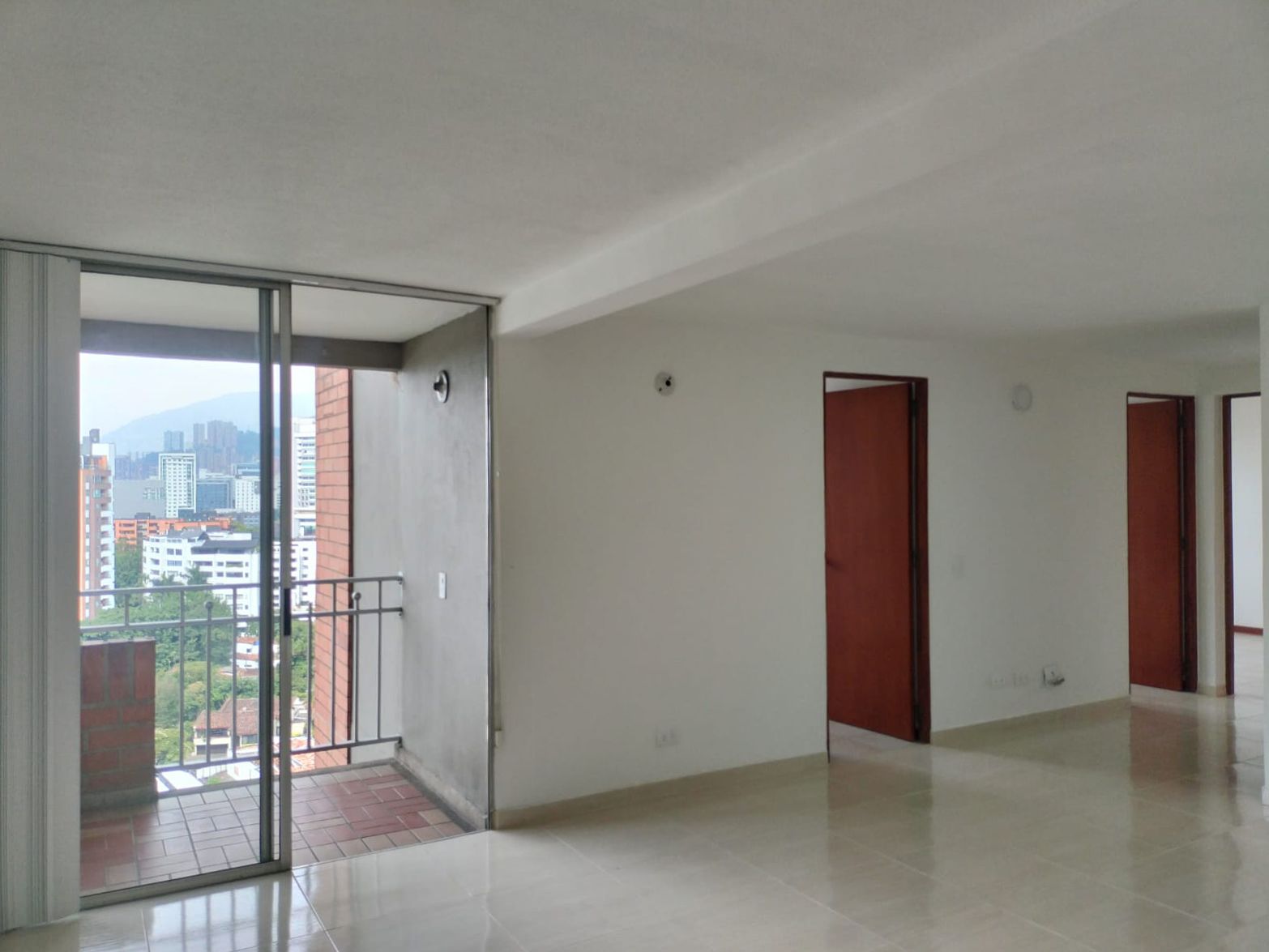 Apartamento en arriendo Antioquia Medellín Santa Maria De Los Angeles 80 m2 Habitaciones 3 Baños 2 Garajes 1 Precio $3950000