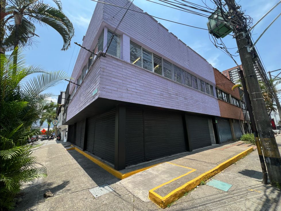 Local en venta Antioquia Medellín San Diego 200 m2 Habitaciones 0 Baños 3 Garajes 0 Precio $1800000000