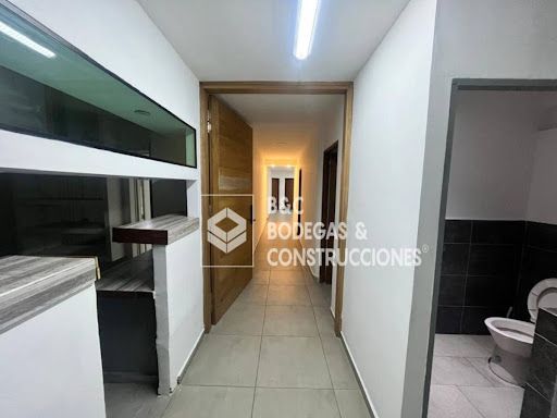 Casa en arriendo Antioquia Medellín La Castellana 1300 m2 Habitaciones 8 Baños 10 Garajes 0 Precio $18500000