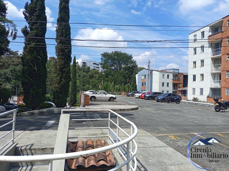 Apartamento en arriendo Antioquia Envigado Loma Del Barro 70 m2 Habitaciones 3 Baños 2 Garajes 0 Precio $2100000