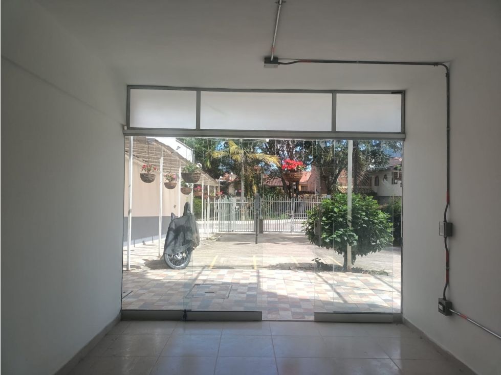 Local en venta Antioquia La Ceja Centro 28 m2 Habitaciones 0 Baños 1 Garajes 1 Precio $170000000
