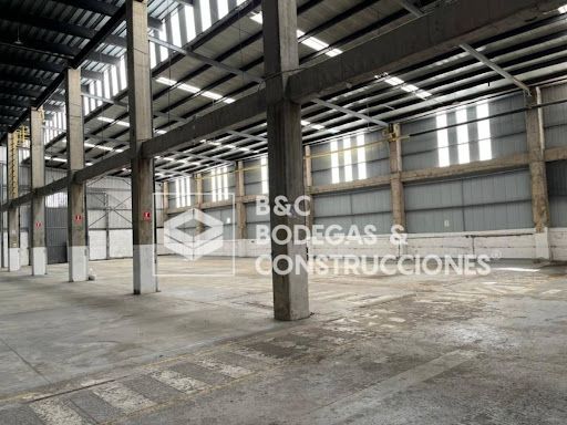 Bodega en arriendo Antioquia La Estrella Ancón San Martín 1300 m2 Habitaciones 0 Baños 2 Garajes 2 Precio $33000000