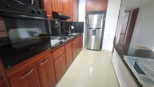 Apartamento en arriendo Antioquia Medellín La Linde 100 m2 Habitaciones 2 Baños 2 Garajes 2 Precio $7500000