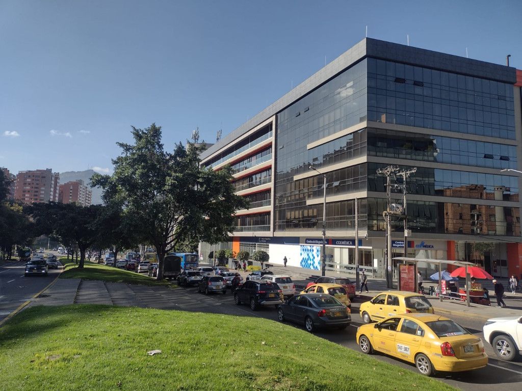Oficina en arriendo Cundinamarca Bogotá Bella Suiza 50 m2 Habitaciones 0 Baños 0 Garajes 1 Precio $4440000