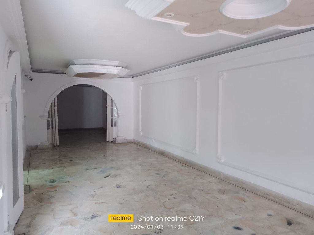 Casa en arriendo Valle Del Cauca Cali Ciudad Capri 389 m2 Habitaciones 6 Baños 5 Garajes 2 Precio $7000000