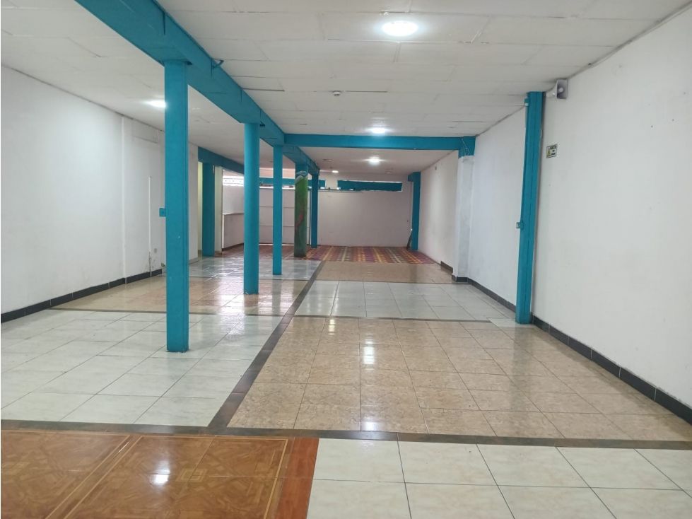 Local en arriendo Caldas Chinchiná Centro 240 m2 Habitaciones 0 Baños 2 Garajes 0 Precio $8000000