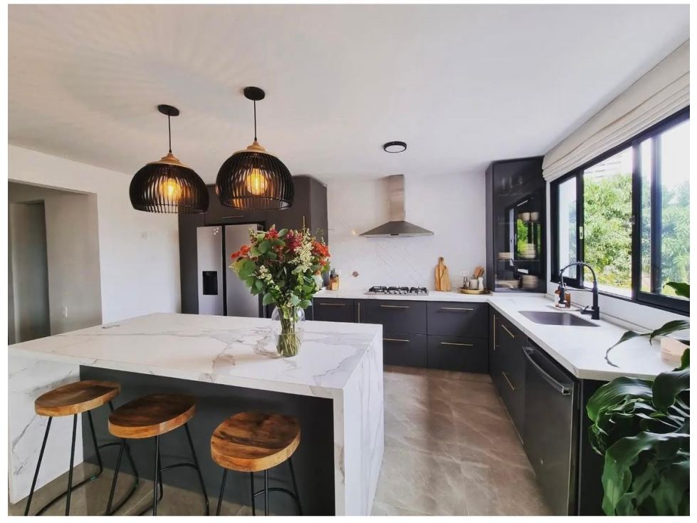 Casa en arriendo Antioquia Medellín San Lucas 200 m2 Habitaciones 3 Baños 4 Garajes 2 Precio $9000000