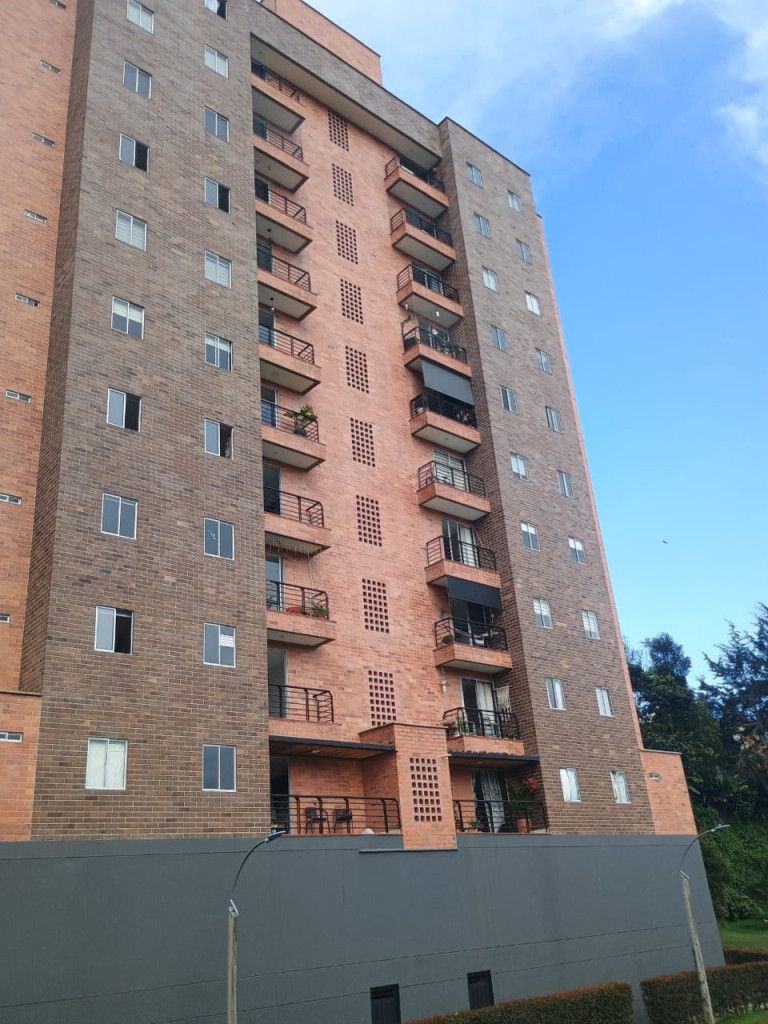 Apartamento en arriendo Antioquia Rionegro Centro 75 m2 Habitaciones 3 Baños 2 Garajes 1 Precio $2300000
