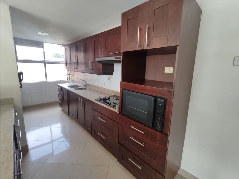 Apartamento en arriendo Antioquia Envigado Zúñiga 140 m2 Habitaciones 3 Baños 3 Garajes 2 Precio $5000000