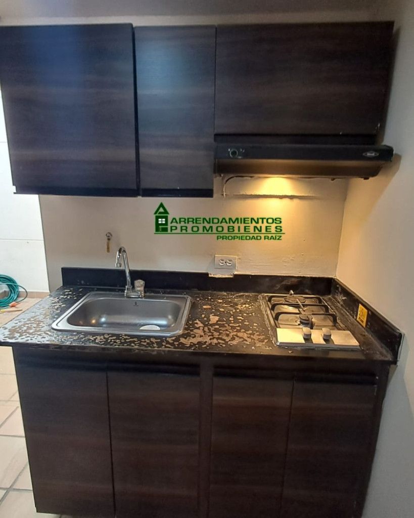 Casa en arriendo Antioquia Medellín Las Acacias 240 m2 Habitaciones 5 Baños 6 Garajes 0 Precio $9000000