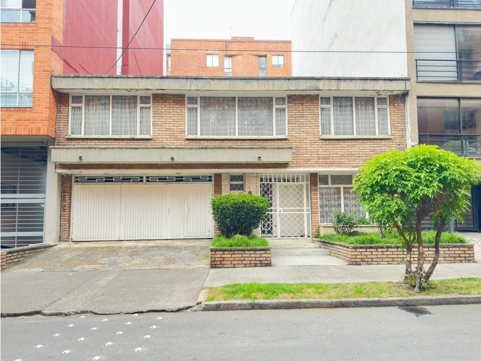 Casa en venta Cundinamarca Bogotá Escuela De Infantería 450 m2 Habitaciones 8 Baños 6 Garajes 3 Precio $1869882000