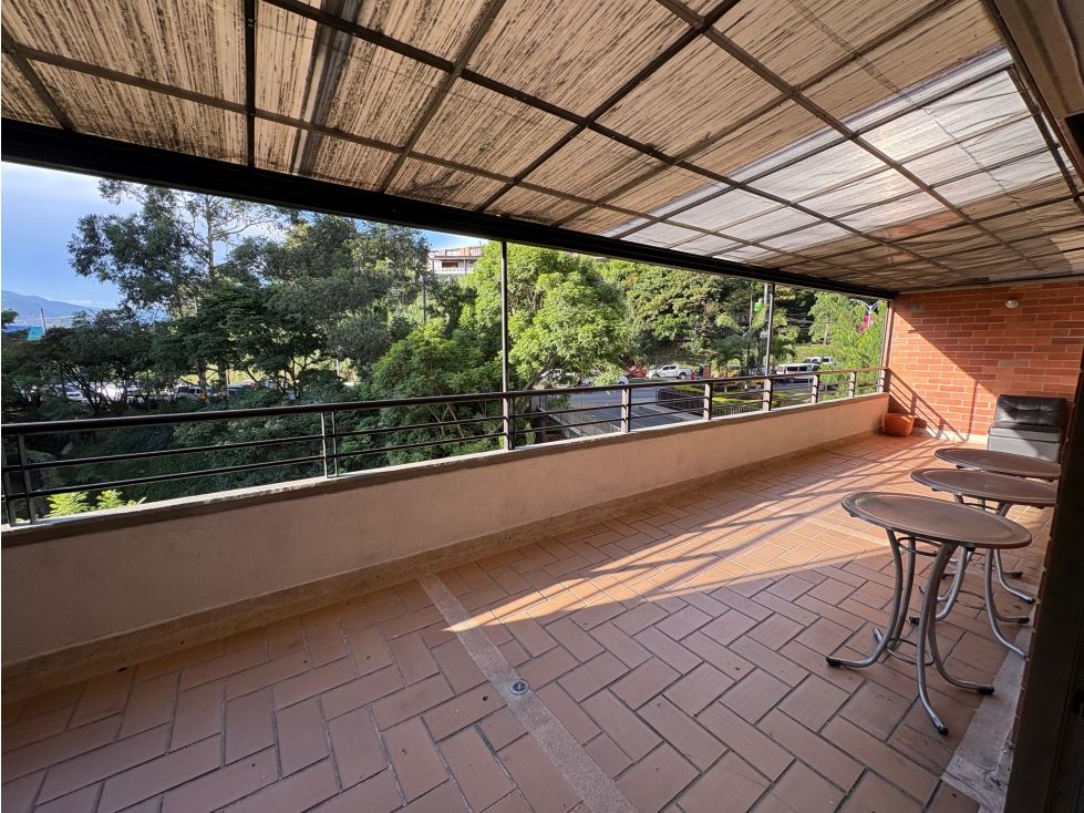 Apartamento en arriendo o venta Antioquia Medellín San Diego 68 m2 Habitaciones 1 Baños 2 Garajes 1 Precio venta $900000000 Precio arriendo $4300000