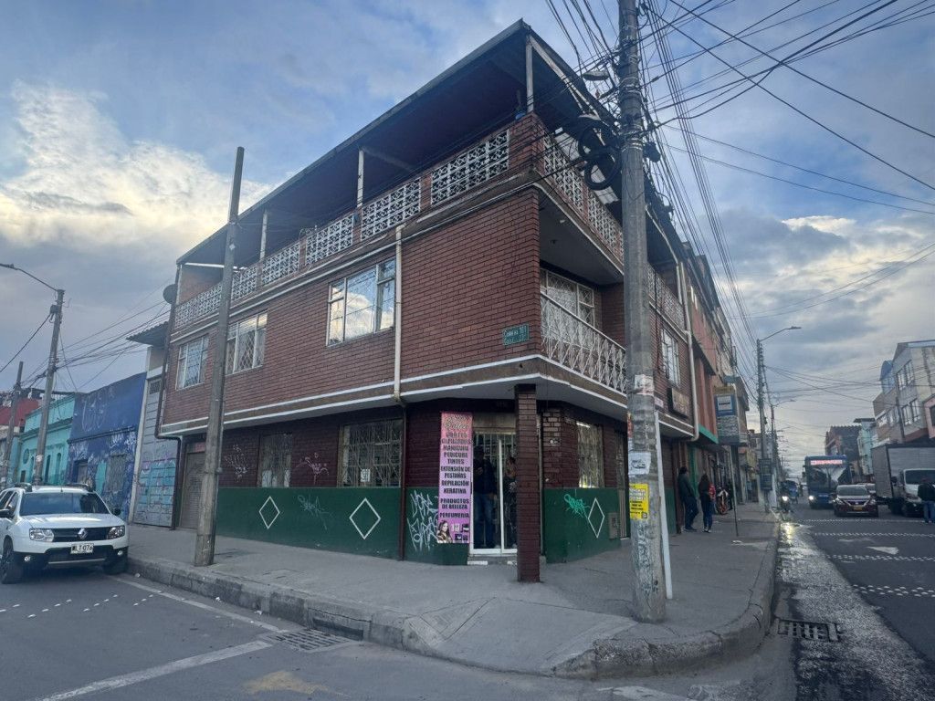 Casa en venta Cundinamarca Bogotá Veracruz 328 m2 Habitaciones 5 Baños 5 Garajes 0 Precio $695000000