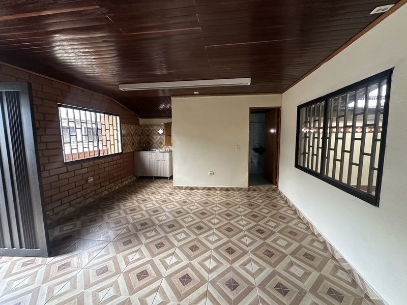 Bodega en arriendo Antioquia Bello Prado 230 m2 Habitaciones 0 Baños 1 Garajes 0 Precio $3800000