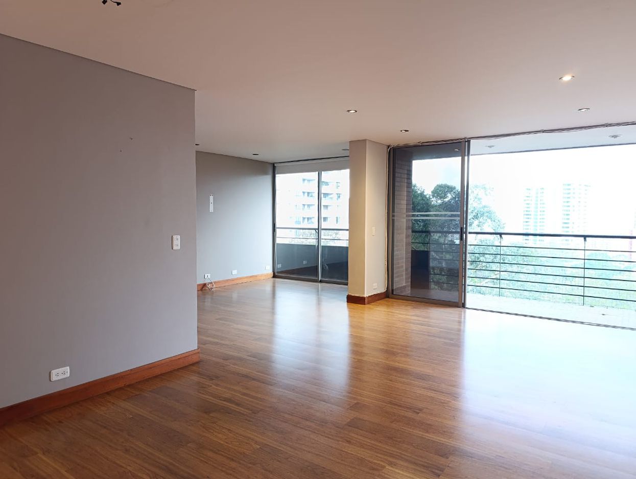 Apartamento en arriendo Antioquia Medellín Los Balsos No 1 118 m2 Habitaciones 2 Baños 2 Garajes 2 Precio $6700000