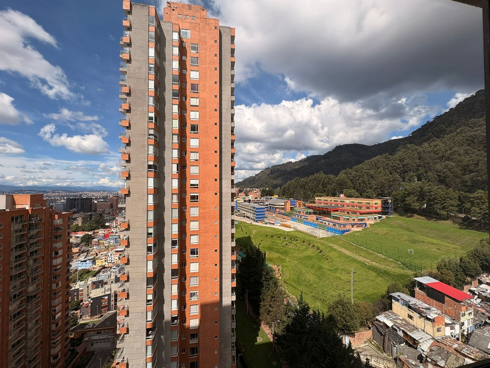 Inmuebles en Remate Apartaestudio en venta Cundinamarca Bogotá Los Olivos 30 m2 Habitaciones 1 Baños 1 Garajes 1 Precio $275000000